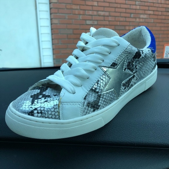 Steve Madden Women's Rubie Round Toe Lace up Sneaker BLK/WHT/MU size 7M - Picture 3 of 16